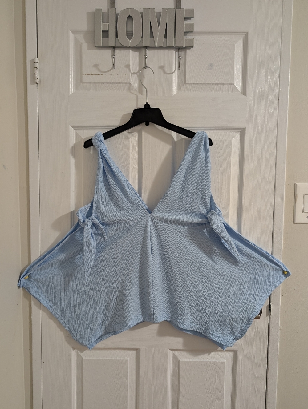Free People  FP Beach Billowy, slightly oversized silhouette Coverups top - M